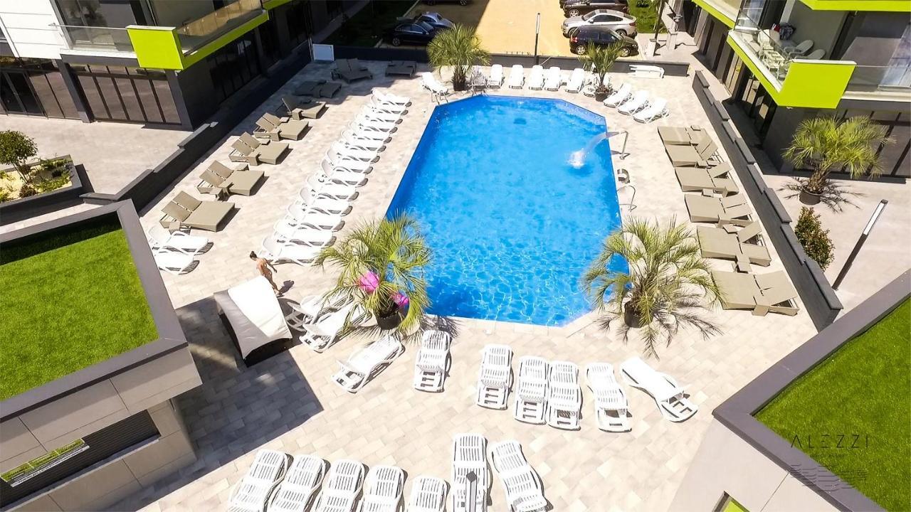 Excentric Apartament & Sea View By Alezzi Navodari Bagian luar foto