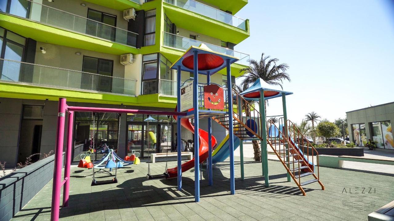 Excentric Apartament & Sea View By Alezzi Navodari Bagian luar foto